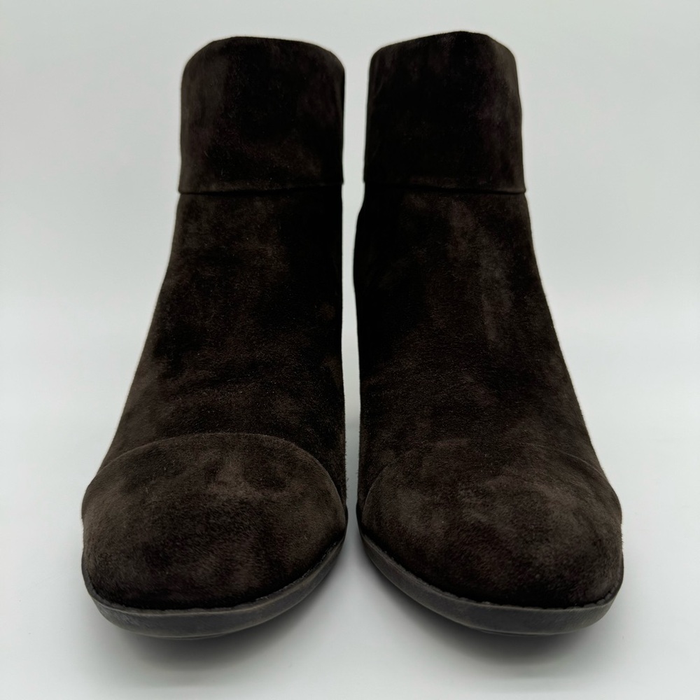 Clarks Genuine Leather Brown Suede Heeled Ankle Boots Size 8.5 - Picture 3 of 13